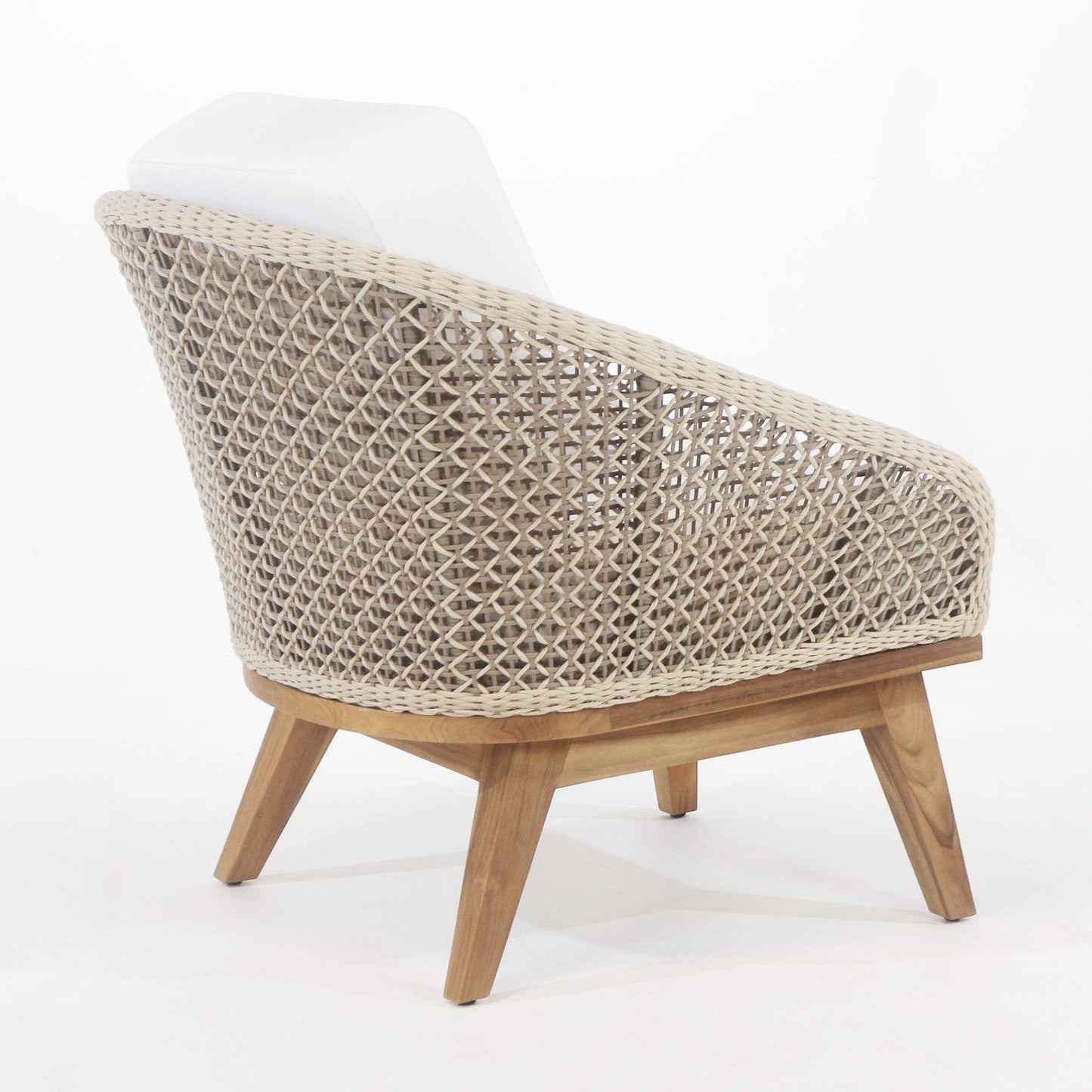 Outdoor Lounge Chair with UV protected outdoor weaving